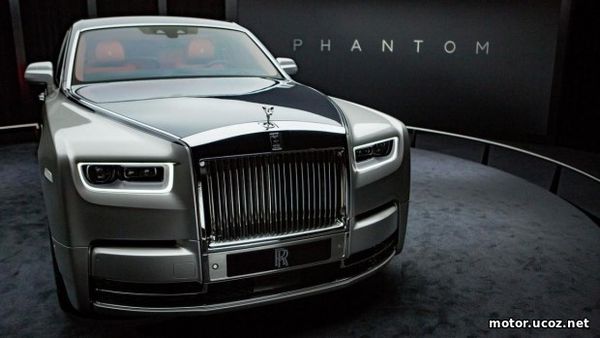 Rolls-Royce Phantom VIII Rolls-Royce Phantom VIII